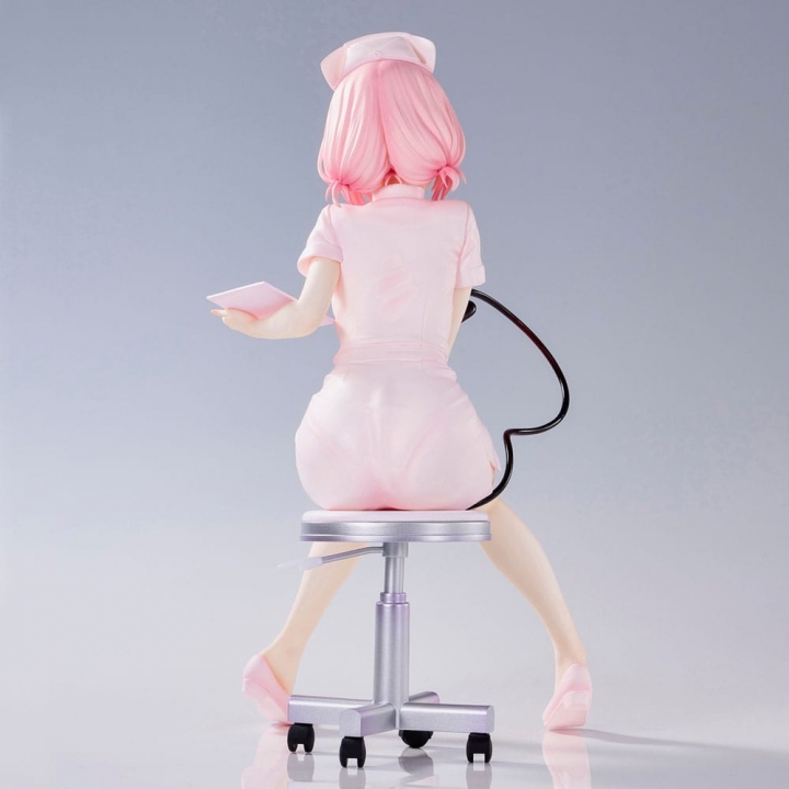 To Love-Ru Darkness Statue PVC Momo Belia Deviluke Nurse Costume 22 cm