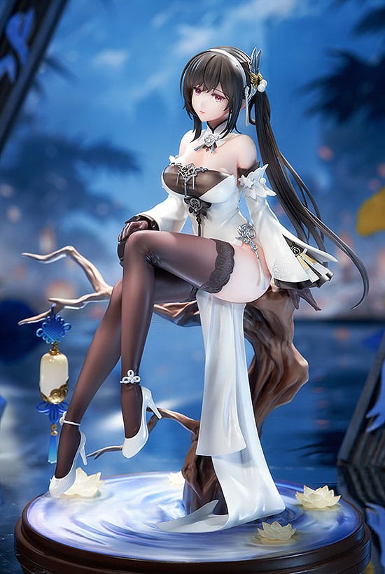 Azur Lane PVC Statue 1/7 Chen Hai 22 cm