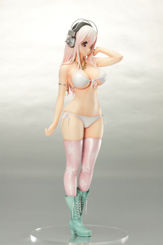 Nitro Super Sonic PVC Statue 1/5 Super Sonico Sonicomi Package Version 33 cm