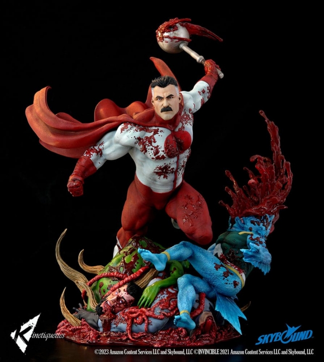 Invincible Diorama Omni-Man: The Ambush 52 cm