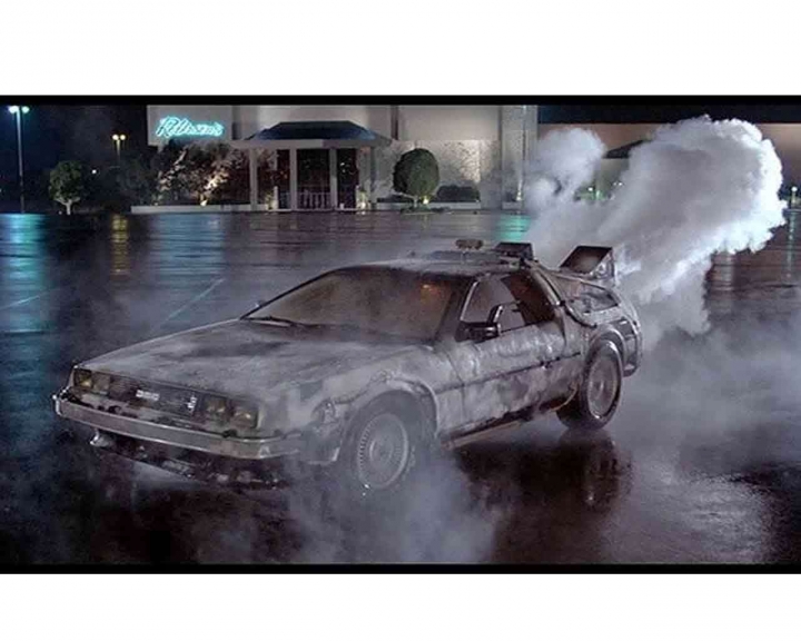 Hollywood Rides: Back To The Future Part 1-3 De Lorean Frost Effect / Delorean Railroad Wheels 1:32