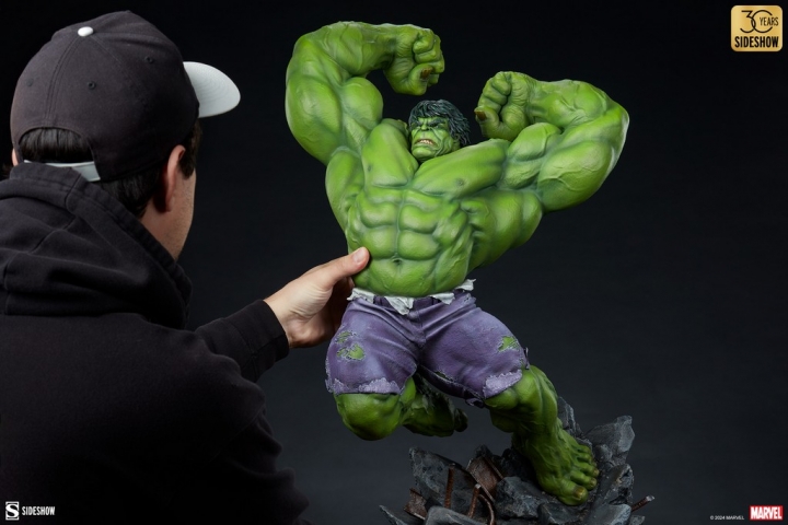 Marvel: Classic Premium Hulk / Red Hulk 1:4 Scale Statue 74 cm