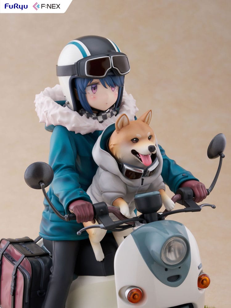 Laid Back Camp F:NEX PVC Statue 1/7 Rin Shima 20 cm