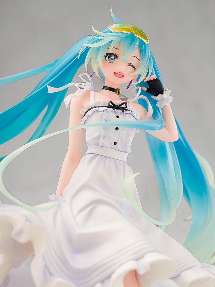 Racing Miku 2021: Hatsune Miku Vacation Style Ver.