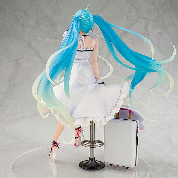 Racing Miku 2021: Hatsune Miku Vacation Style Ver.