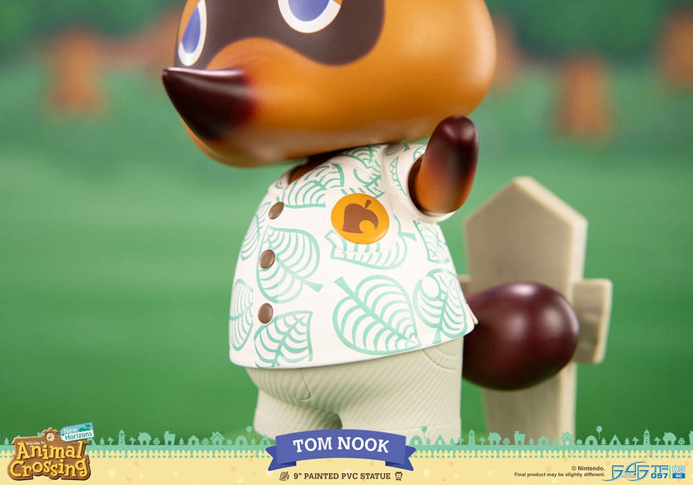 Animal Crossing: New Horizons PVC Statue Tom Nook 22 cm