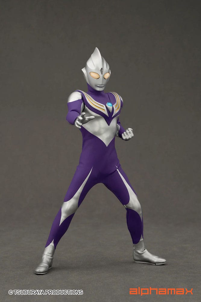 Ultraman Light-Up Action Figure Tiga Sky Type 16 cm