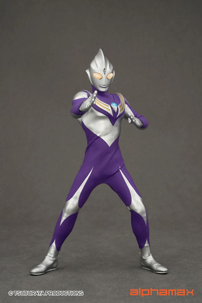 Ultraman Light-Up Action Figure Tiga Sky Type 16 cm