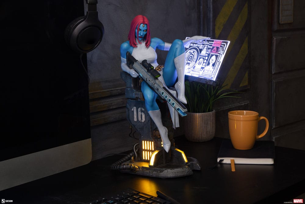 Marvel Premium Format Statue Mystique: Freedom and Destiny 39 cm