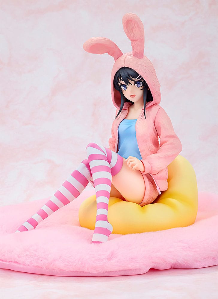 Rascal Does Not Dream of a Knapsack Kid 1/7 Statue Mai Sakurajima Hoodie Look Rabbit Ears Ver 18 cm