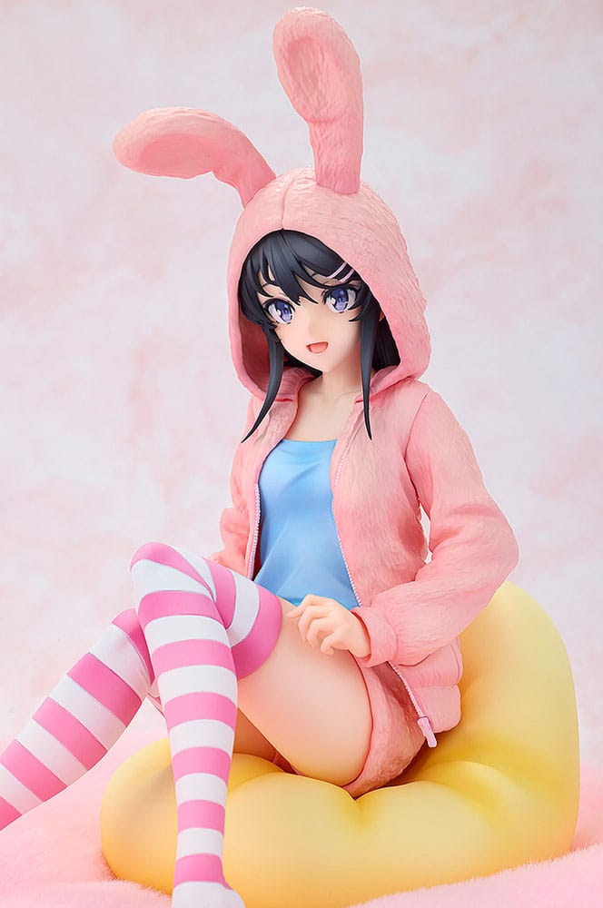 Rascal Does Not Dream of a Knapsack Kid 1/7 Statue Mai Sakurajima Hoodie Look Rabbit Ears Ver 18 cm