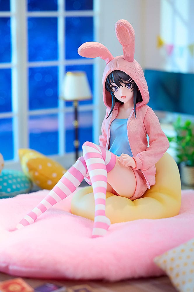 Rascal Does Not Dream of a Knapsack Kid 1/7 Statue Mai Sakurajima Hoodie Look Rabbit Ears Ver 18 cm