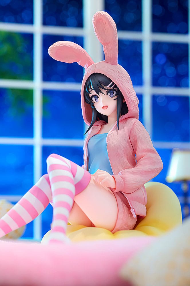 Rascal Does Not Dream of a Knapsack Kid 1/7 Statue Mai Sakurajima Hoodie Look Rabbit Ears Ver 18 cm