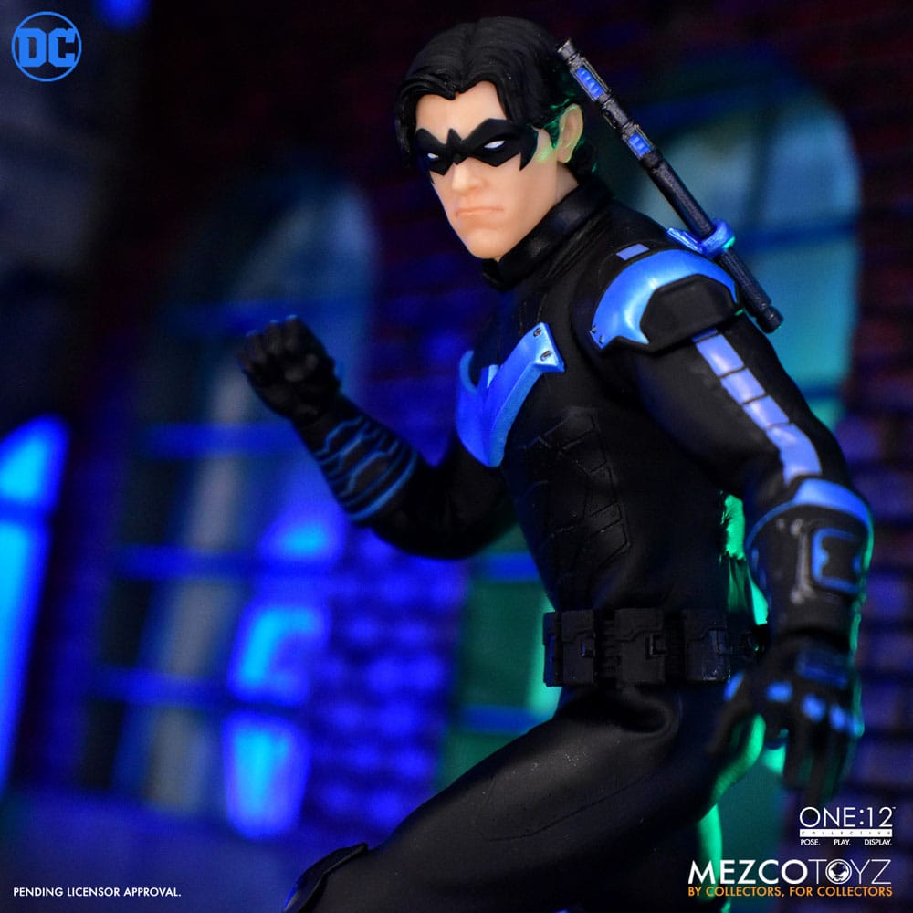 DC Comics Action Figure 1/12 Nightwing 17 cm