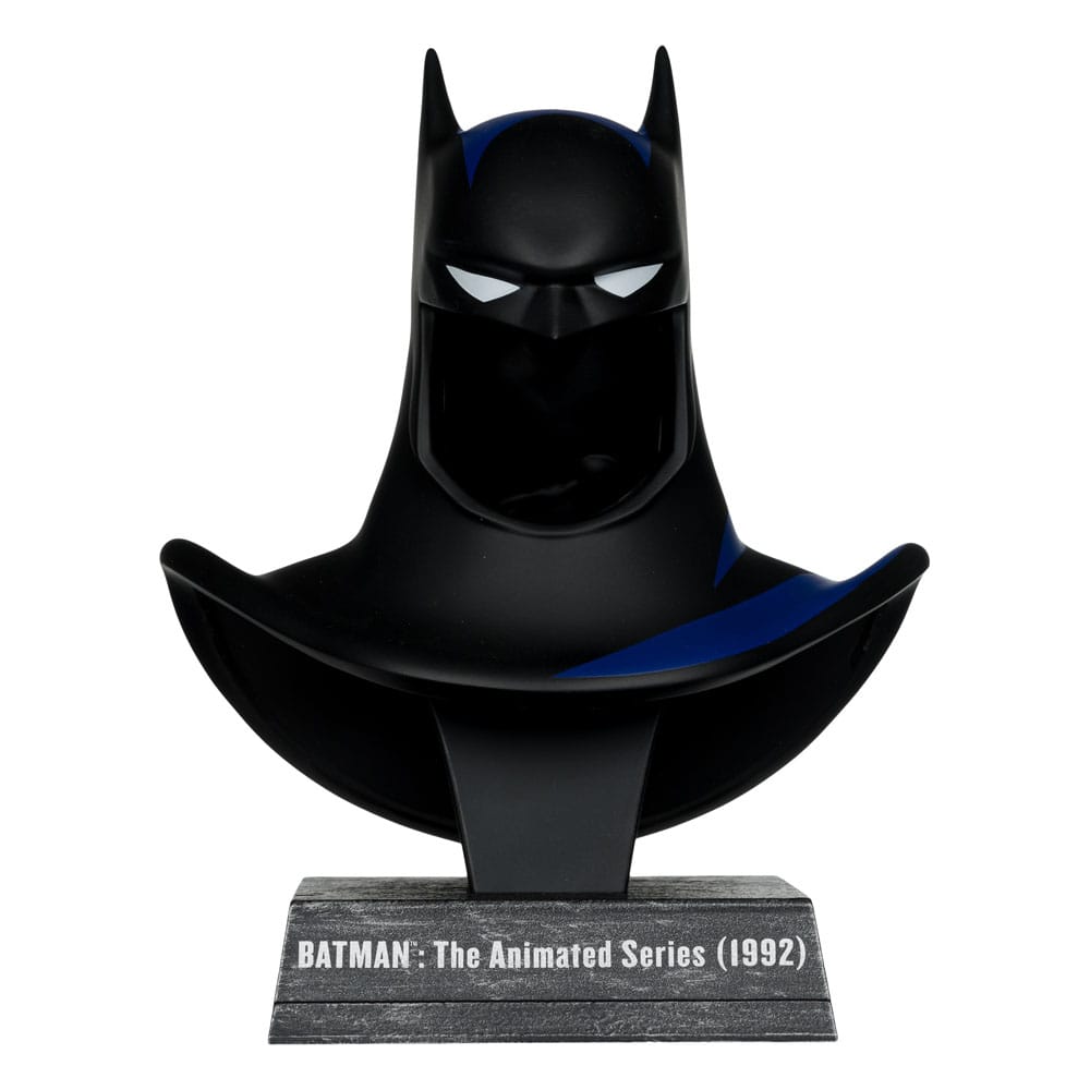 Batman: The Animated Series 1992 DC Direct Mini Replica 1/3 Batman Cowl Gold Label 19 cm