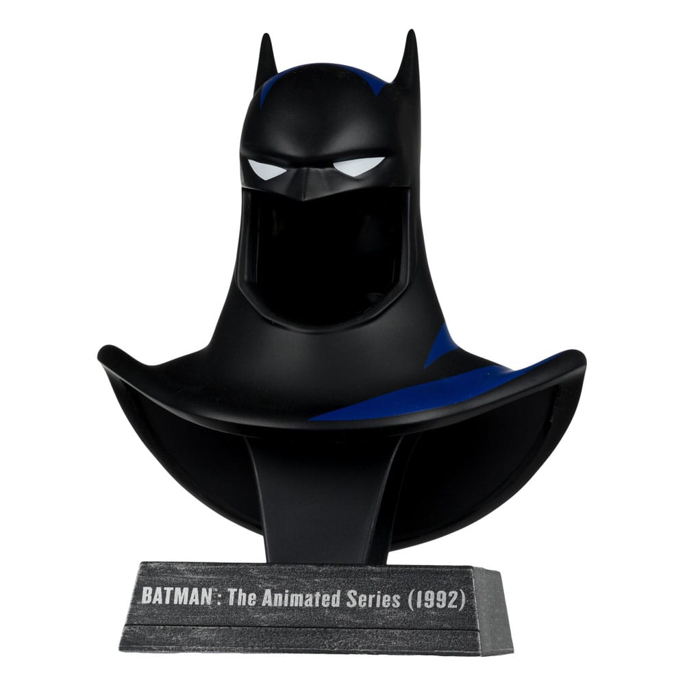 Batman: The Animated Series 1992 DC Direct Mini Replica 1/3 Batman Cowl Gold Label 19 cm