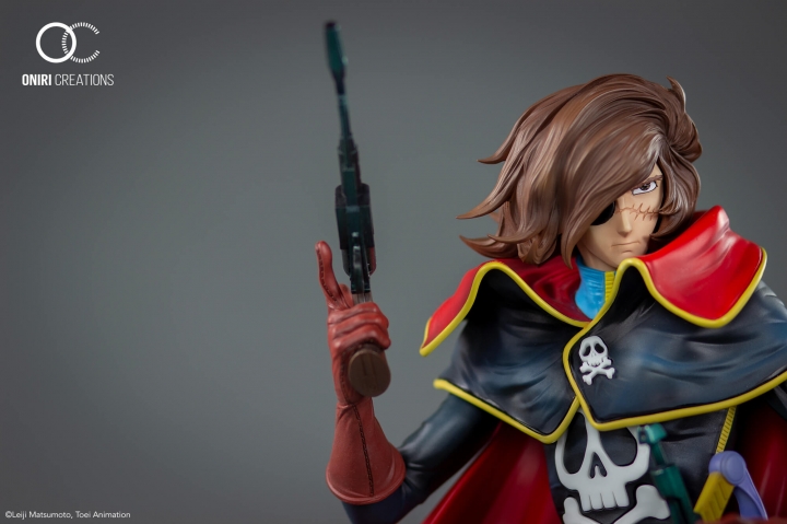 SPACE PIRATE CAPTAIN HARLOCK 1/6 SCALE STATUE 45 cm