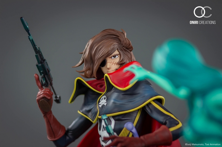 SPACE PIRATE CAPTAIN HARLOCK 1/6 SCALE STATUE 45 cm