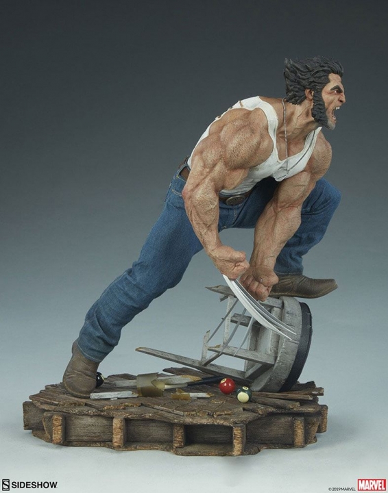 Marvel Premium Format Statue Logan 38 cm