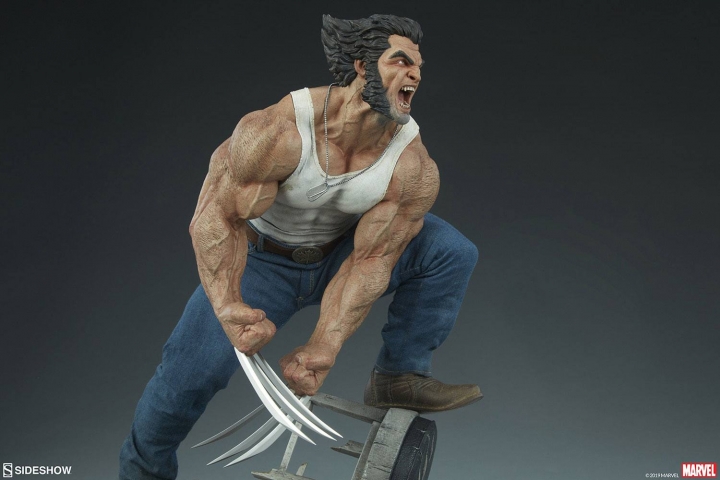 Marvel Premium Format Statue Logan 38 cm