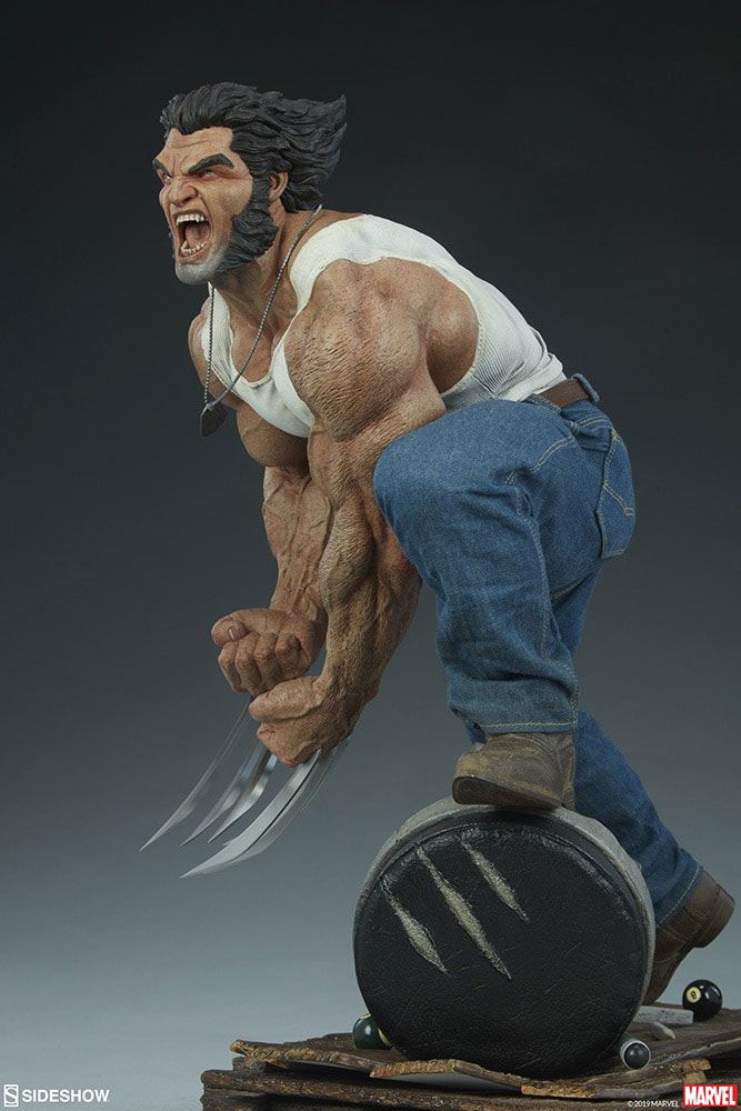 Marvel Premium Format Statue Logan 38 cm