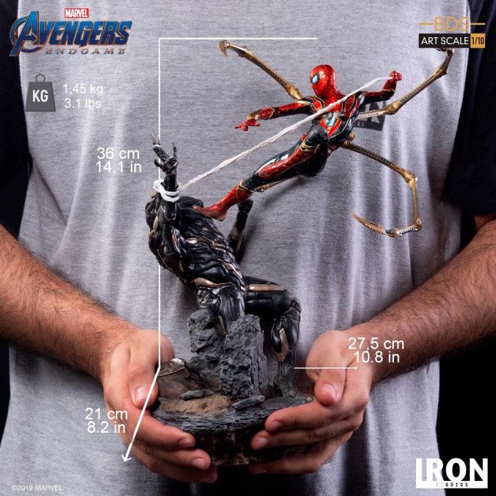 Avengers: Endgame Battle Diorama Series Art Scale Statue 1/10 Iron Spider vs Outrider 36 cm