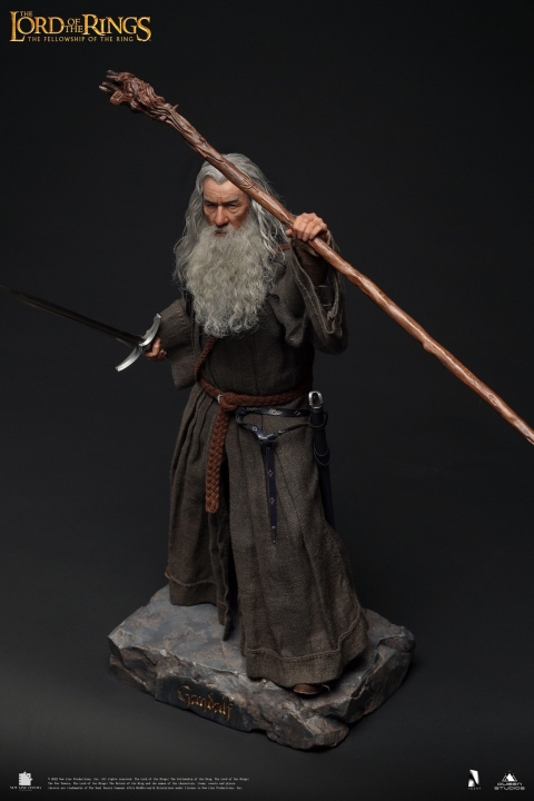 The Lord of the Rings Collectible Action Figure 1/6 Gandalf the Grey Queen Studios 30 cm