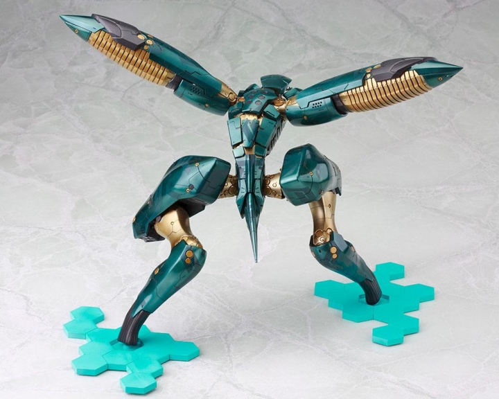 Metal Gear Solid 4 Plastic Model Kit 1/100 Metal Gear Ray 21 cm