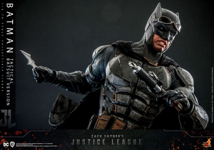 Zack Snyder`s Justice League Action Figure 1/6 Batman (Tactical Batsuit Version) 33 cm