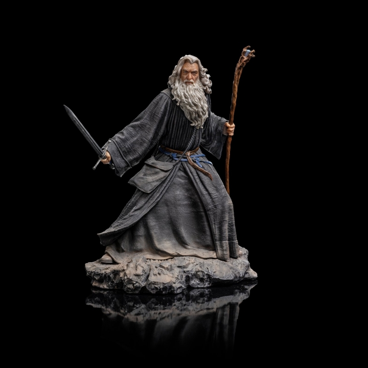 Lord of the Rings: The Fellowship of the Ring - Gandalf 1:10 Scale Statue 20 cm