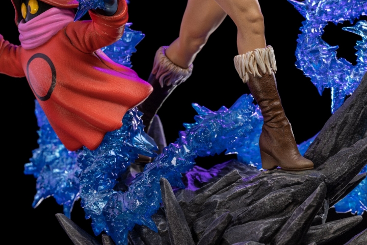 Masters of the Universe: Teela and Orko Deluxe 1:10 Scale Statue 26 cm