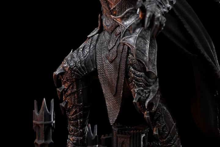 Lord of the Rings: Sauron Deluxe 1:10 Scale Statue 38 cm