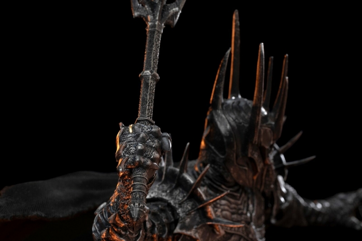 Lord of the Rings: Sauron Deluxe 1:10 Scale Statue 38 cm