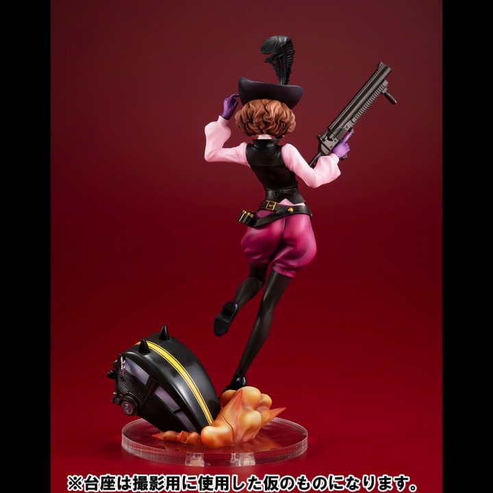 PERSONA 5 HARU AND MORGANA CAR STATUE