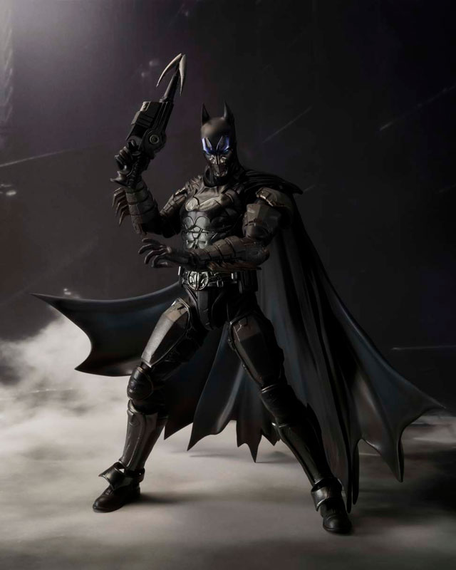 S.H. Figuarts Batman Injustice 14 cm