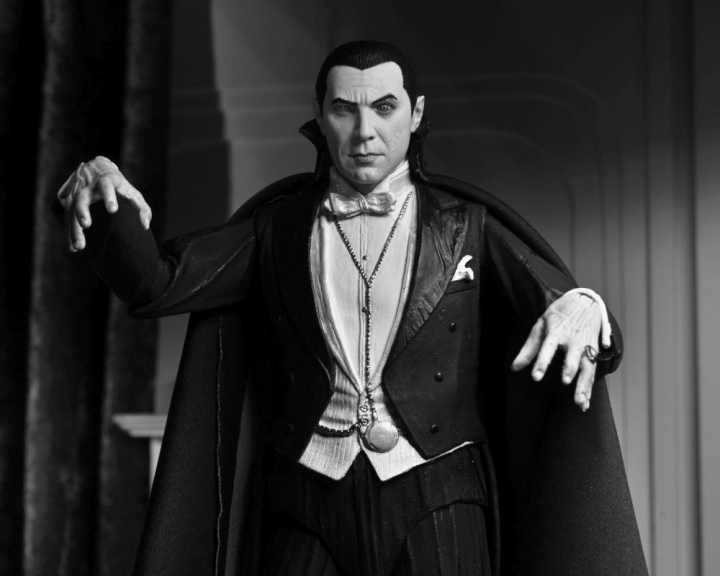 Universal Monsters: Dracula Carfax Abbey 7 inch Action Figure 17 cm