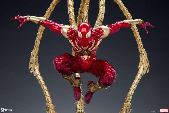 Marvel Premium Format Statue 1/4 Iron Spider 68 cm