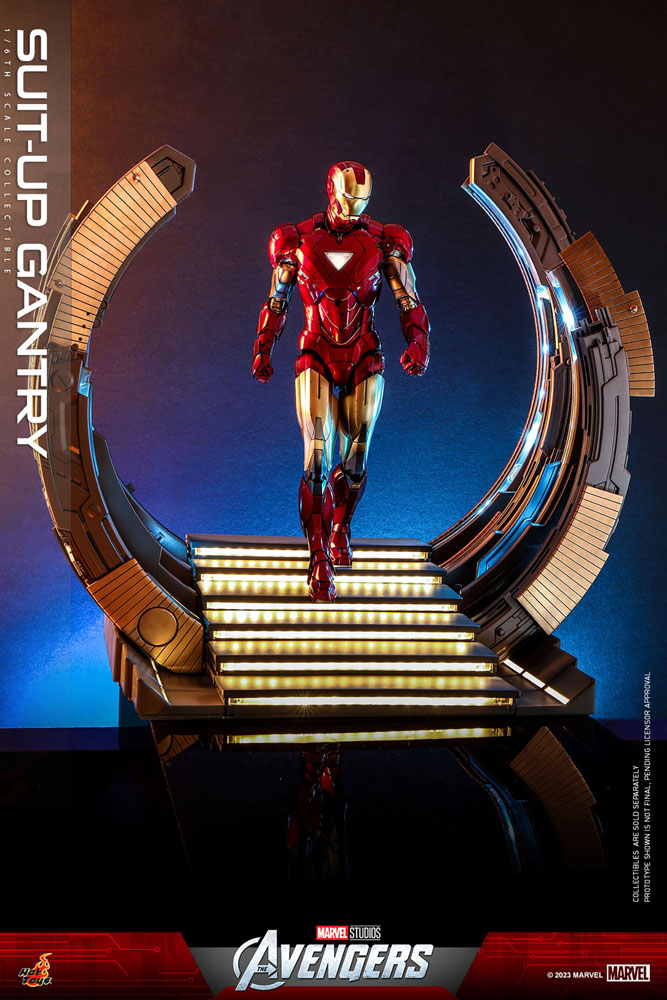 Marvel's The Avengers Accessories Collection Series Iron Man Suit-Up Gantry