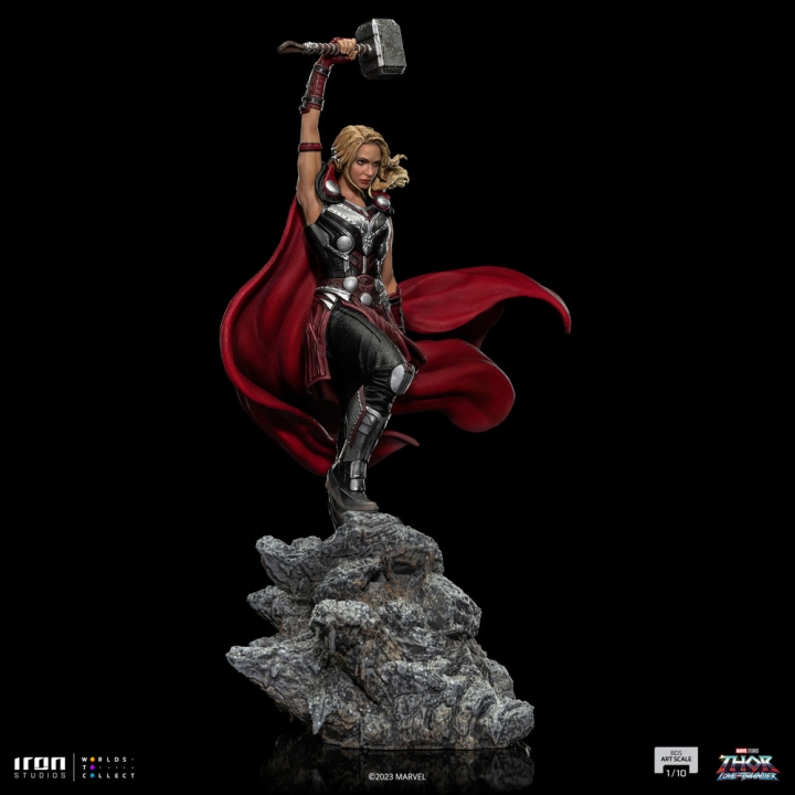 Thor: Love and Thunder Battle Diorama Series Art Scale Statue 1/10 Mighty Thor Jane Foster 29 cm