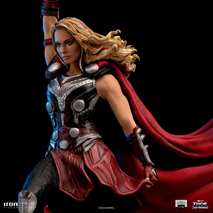 Thor: Love and Thunder Battle Diorama Series Art Scale Statue 1/10 Mighty Thor Jane Foster 29 cm