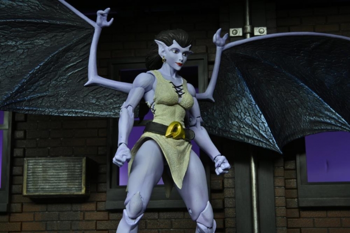 Disney's Gargoyles Ultimate Angela Action Figure 18 cm