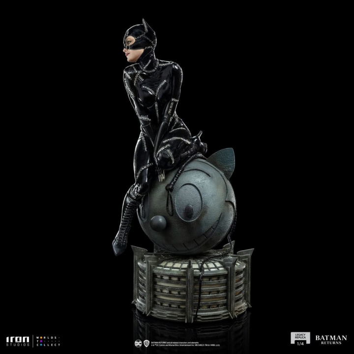 Batman Returns Legacy Replica Statue 1/4 Catwoman 49 cm