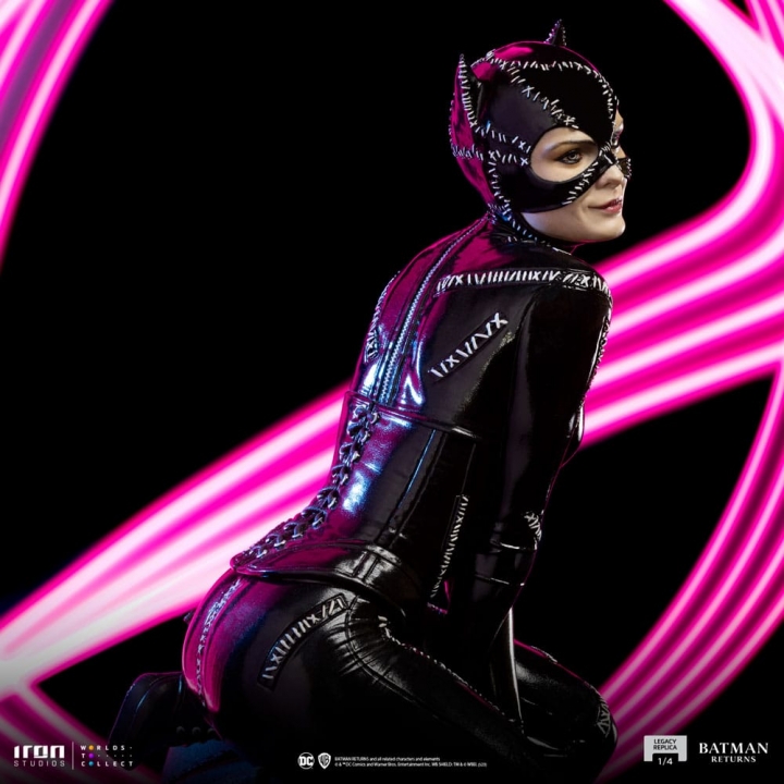 Batman Returns Legacy Replica Statue 1/4 Catwoman 49 cm