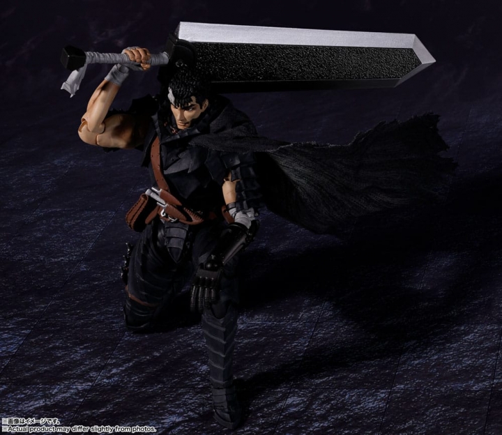 Berserk S.H. Figuarts Action Figure Guts Berserker Armor 16 cm