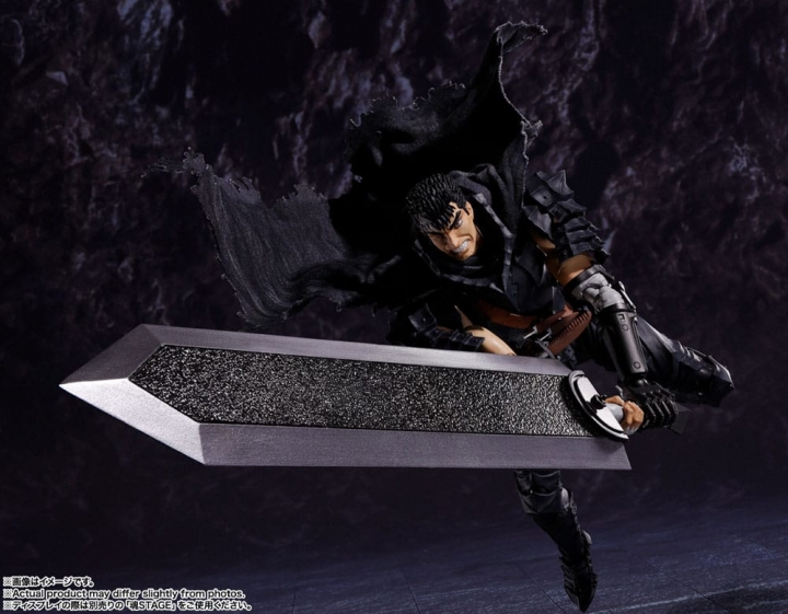 Berserk S.H. Figuarts Action Figure Guts Berserker Armor 16 cm