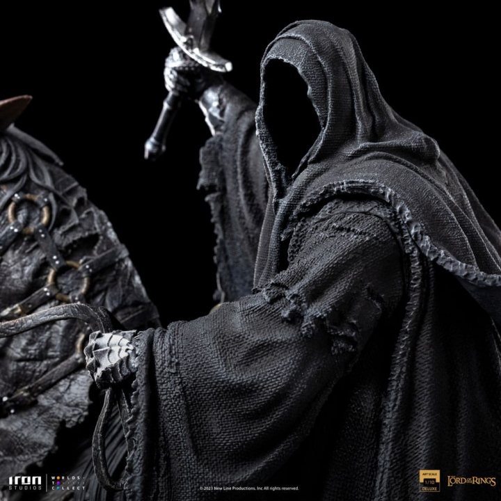 Lord Of The Rings Deluxe Art Scale Statue 1/10 Nazgul on Horse 42 cm