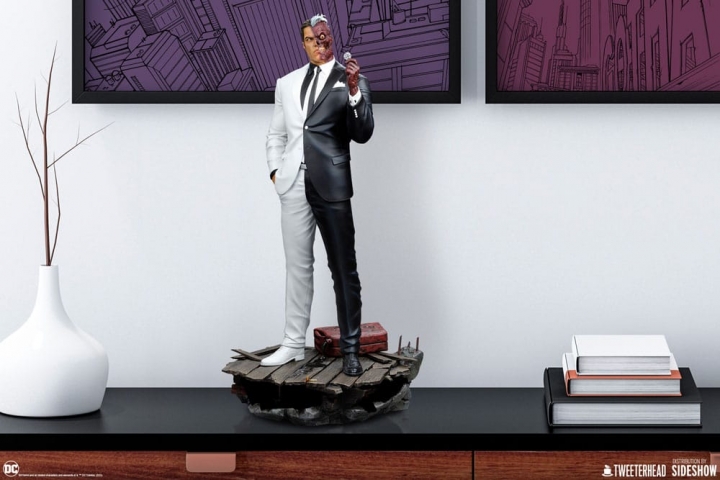 DC Comics Maquette 1/4 Two-Face 55 cm