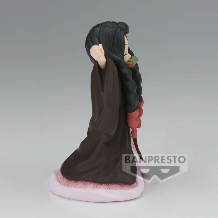 Demon Slayer Kimetsu no Yaiba: Vol. 45 Kanado Nezuko / Mitsuri Kanroji Figure 11-16 cm