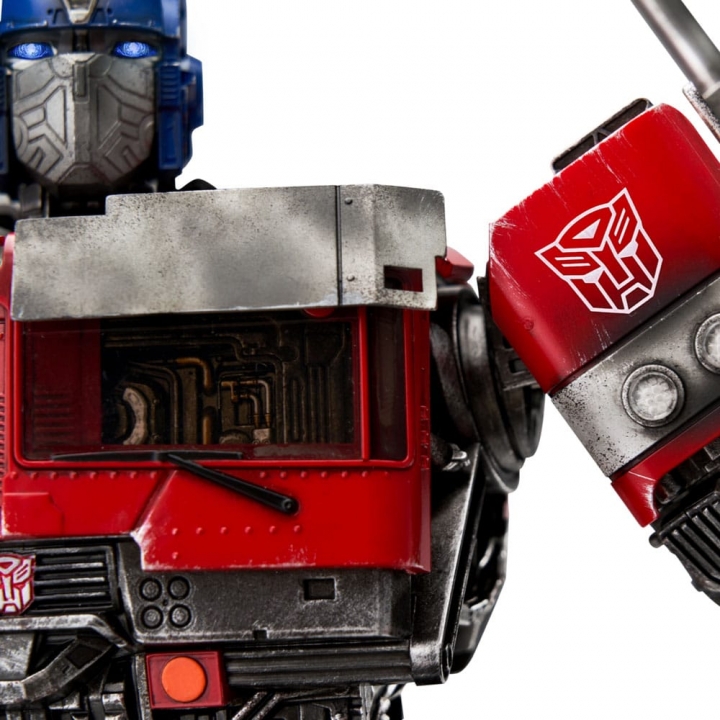 Transformers: Rise of the Beasts Interactive Optimus Prime Signature Series Limited Edition 42 cm