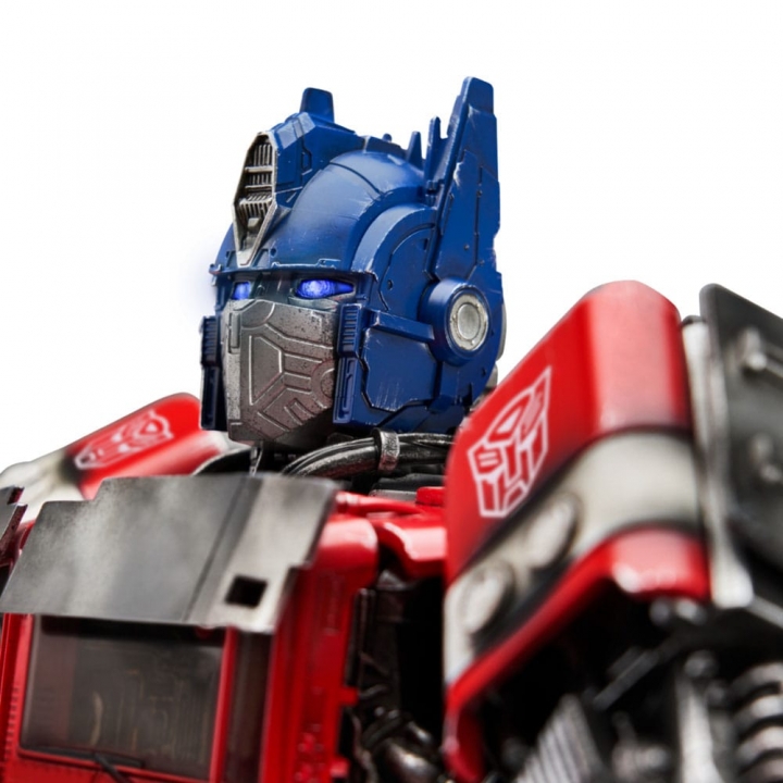 Transformers: Rise of the Beasts Interactive Optimus Prime Signature Series Limited Edition 42 cm